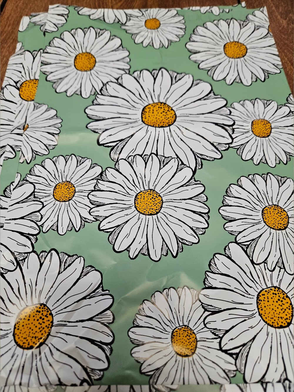 Green Daisy Polymailer Packages